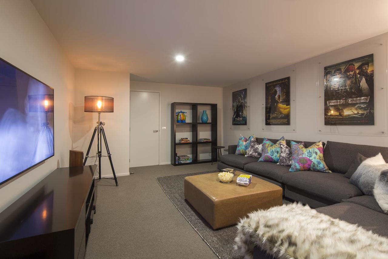 Lakefront Luxury By Amazing Accom Queenstown Extérieur photo
